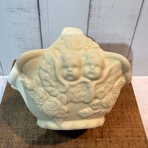 Vintage Offwhite Ceramic Cherubs Angel Basket